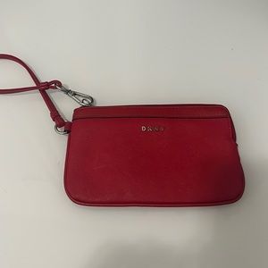 DKNY WRIST PURSE
